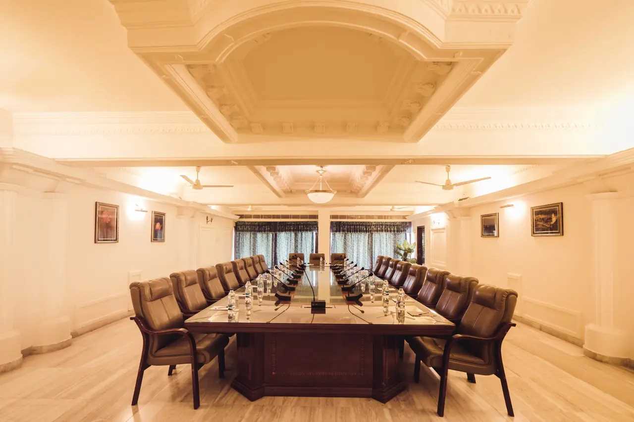 Hotel Hilltop Palace
